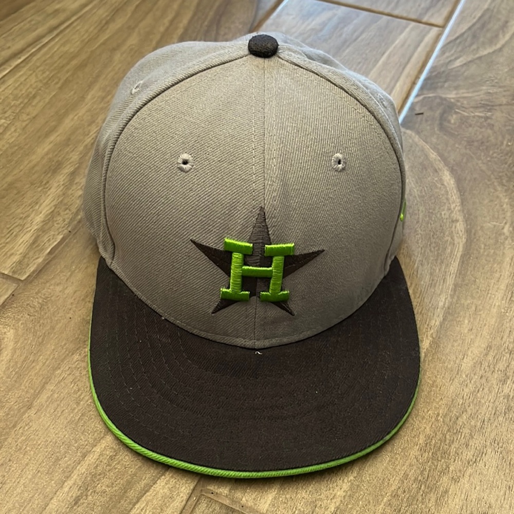 New Era Cooperstown Collection Houston Astros hat. Size 7 1/8